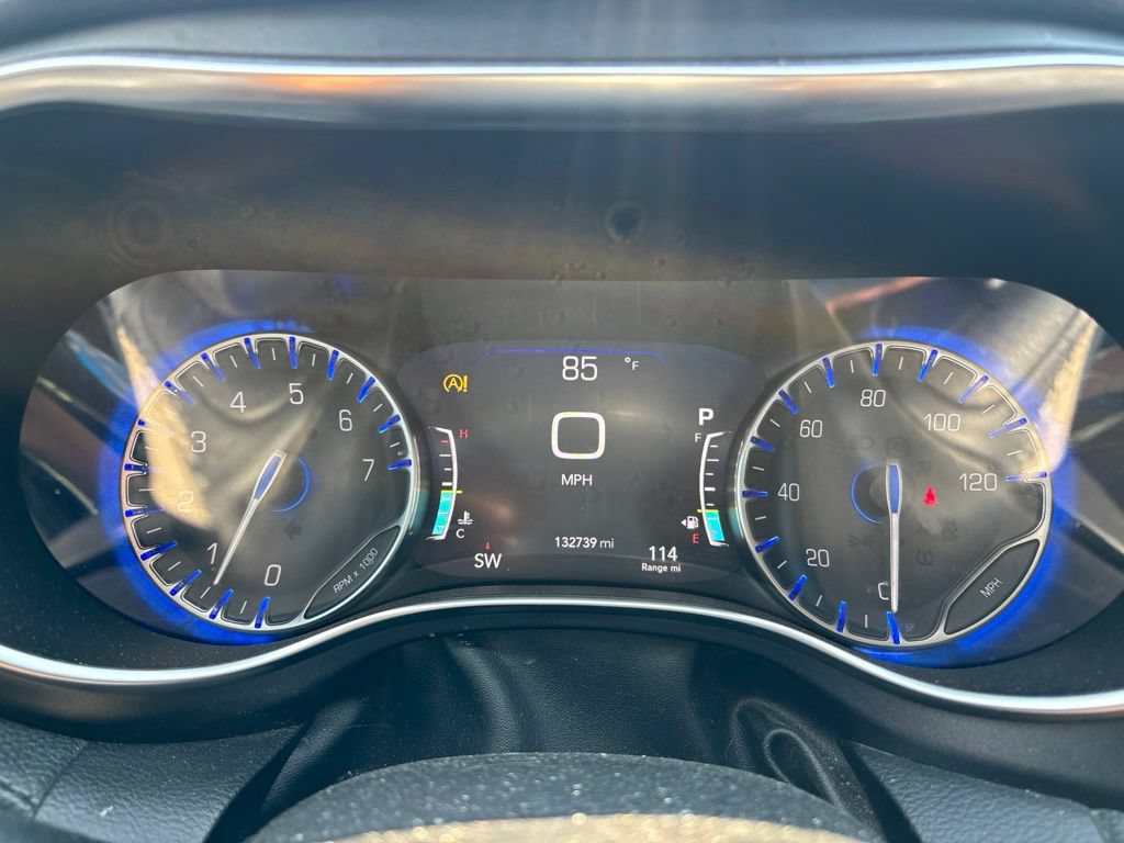Used 2020 Chrysler Pacifica Limited FWD image 14