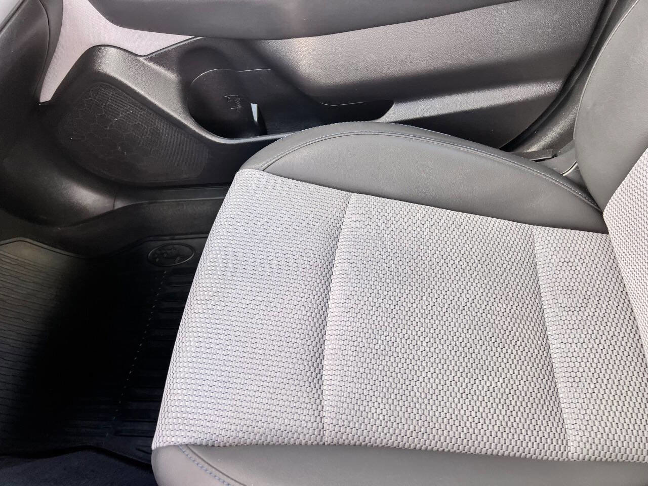 Used 2017 Subaru Legacy 2.5i Sport image 25