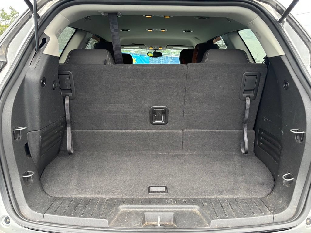Used 2017 Chevrolet Traverse LT AWD/4WD image 5