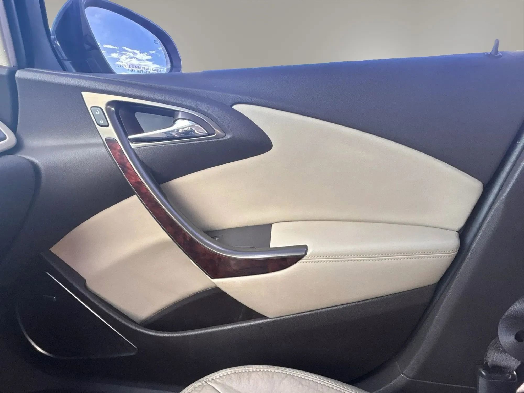 Used 2012 Buick Verano Leather FWD image 16
