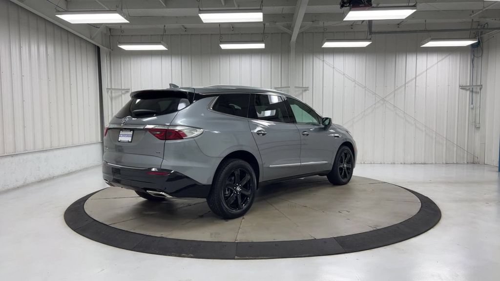 Used 2023 Buick Enclave Essence w/ Experience Buick Package AWD/4WD image 8