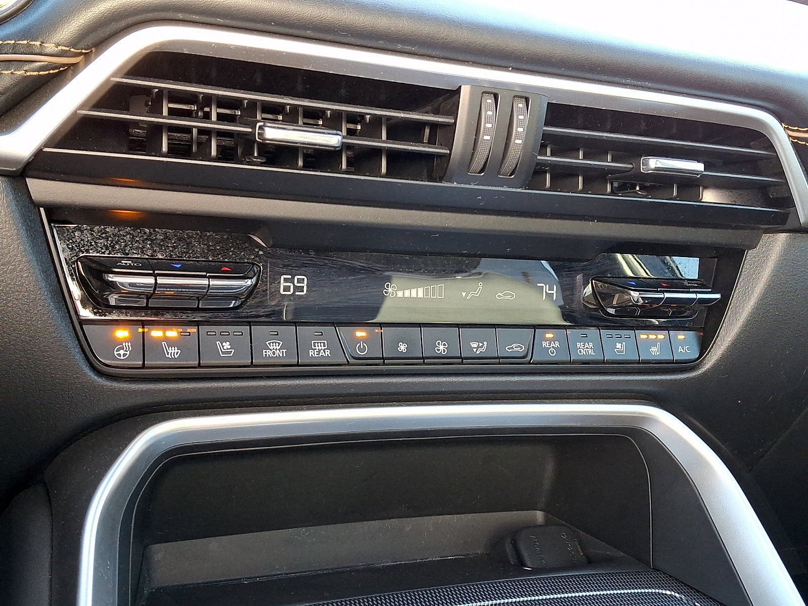 Certified 2024 MAZDA CX-90 Plug-In Hybrid w/ Premium Plus image 19