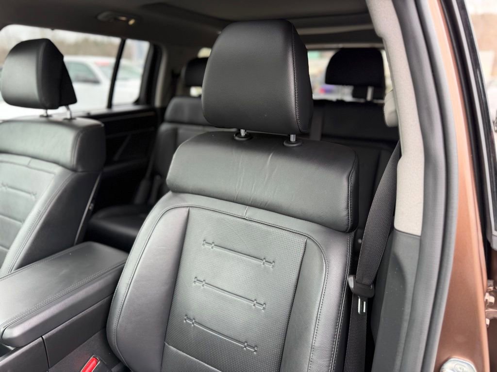 Used 2025 Hyundai Santa Fe Limited image 14