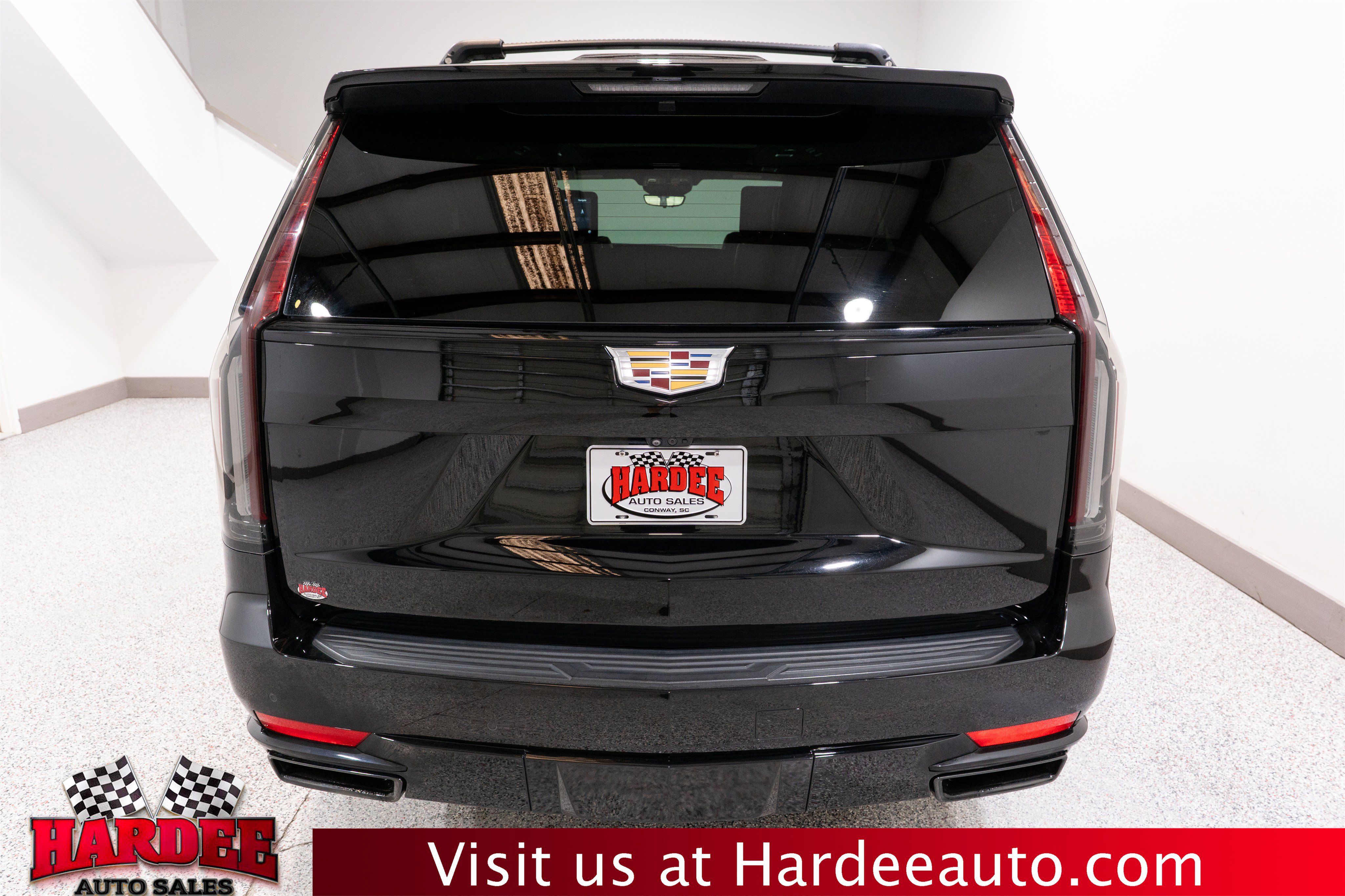 Used 2021 Cadillac Escalade Sport Platinum AWD/4WD image 4