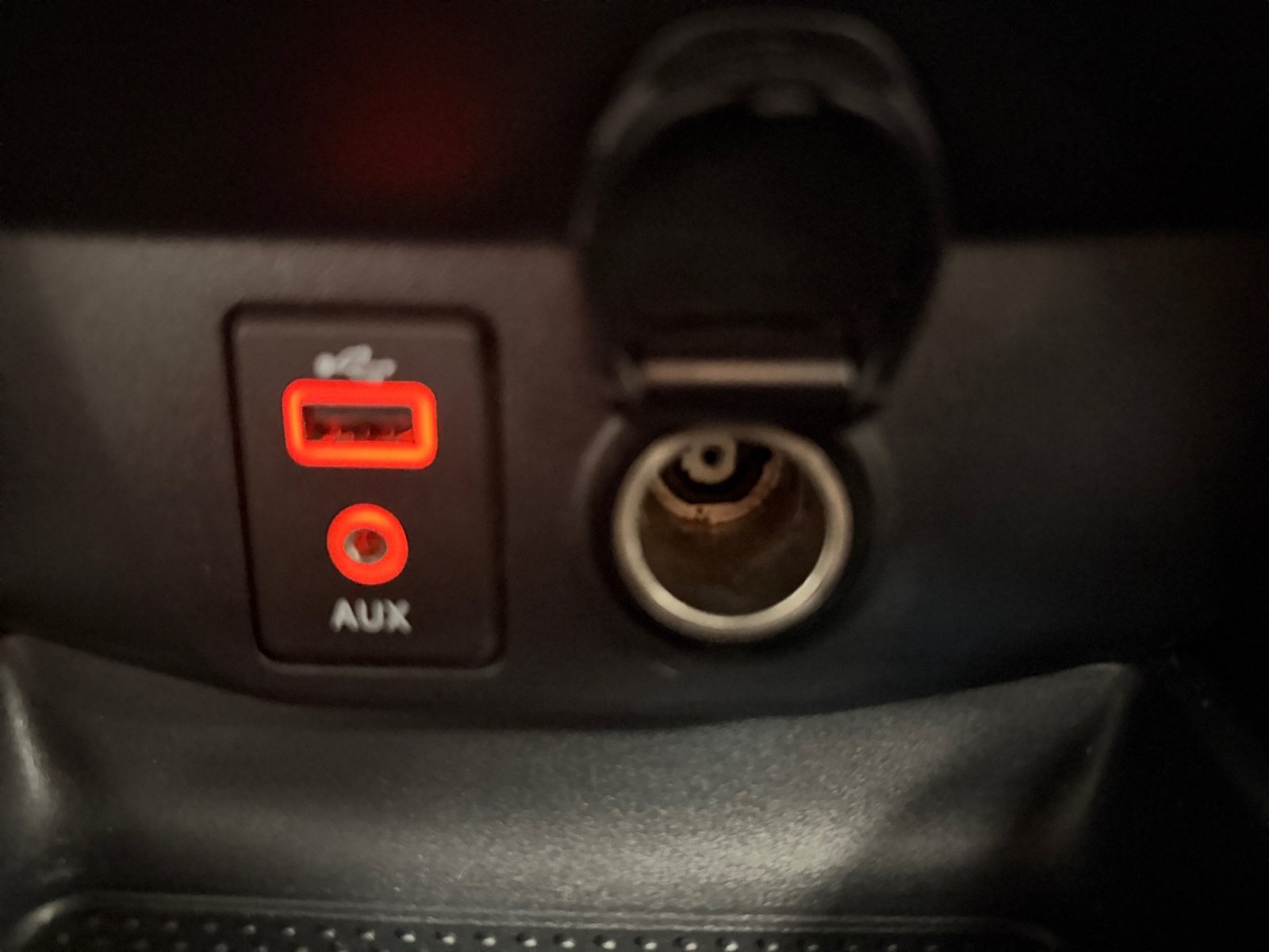 Used 2017 Nissan Rogue SV FWD image 21