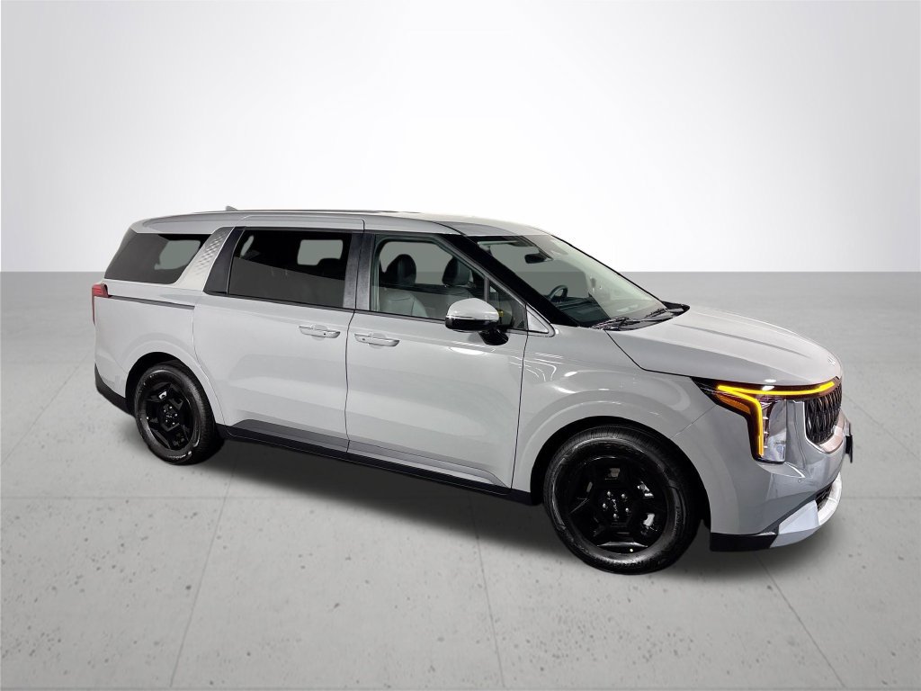 New 2027 Kia Carnival FWD image 4