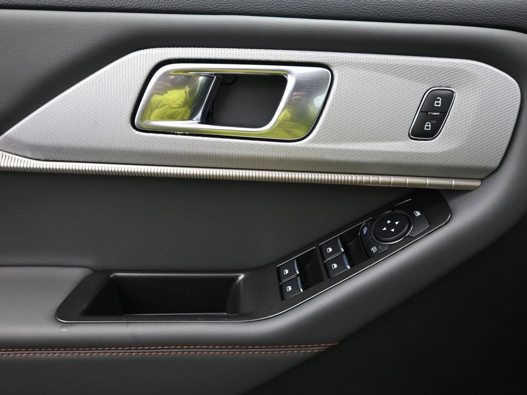 New 2026 Ford Explorer Active image 16