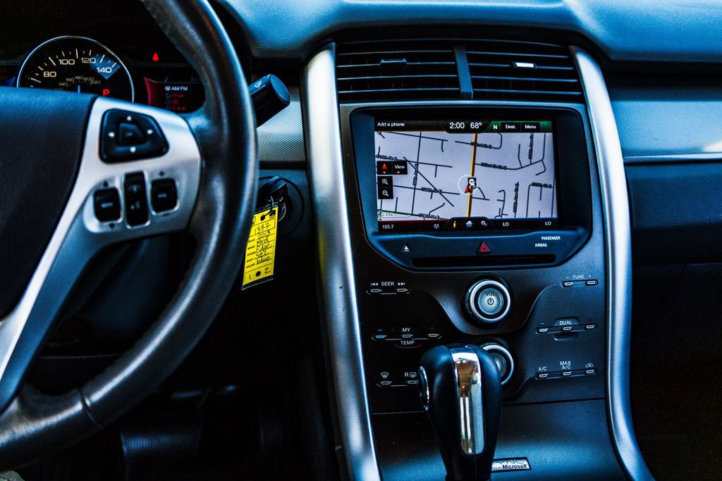 Used 2013 Ford Edge SEL FWD image 31