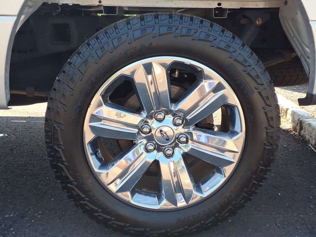 Used 2019 Ford F150 XLT w/ Equipment Group 302A Luxury AWD/4WD image 12