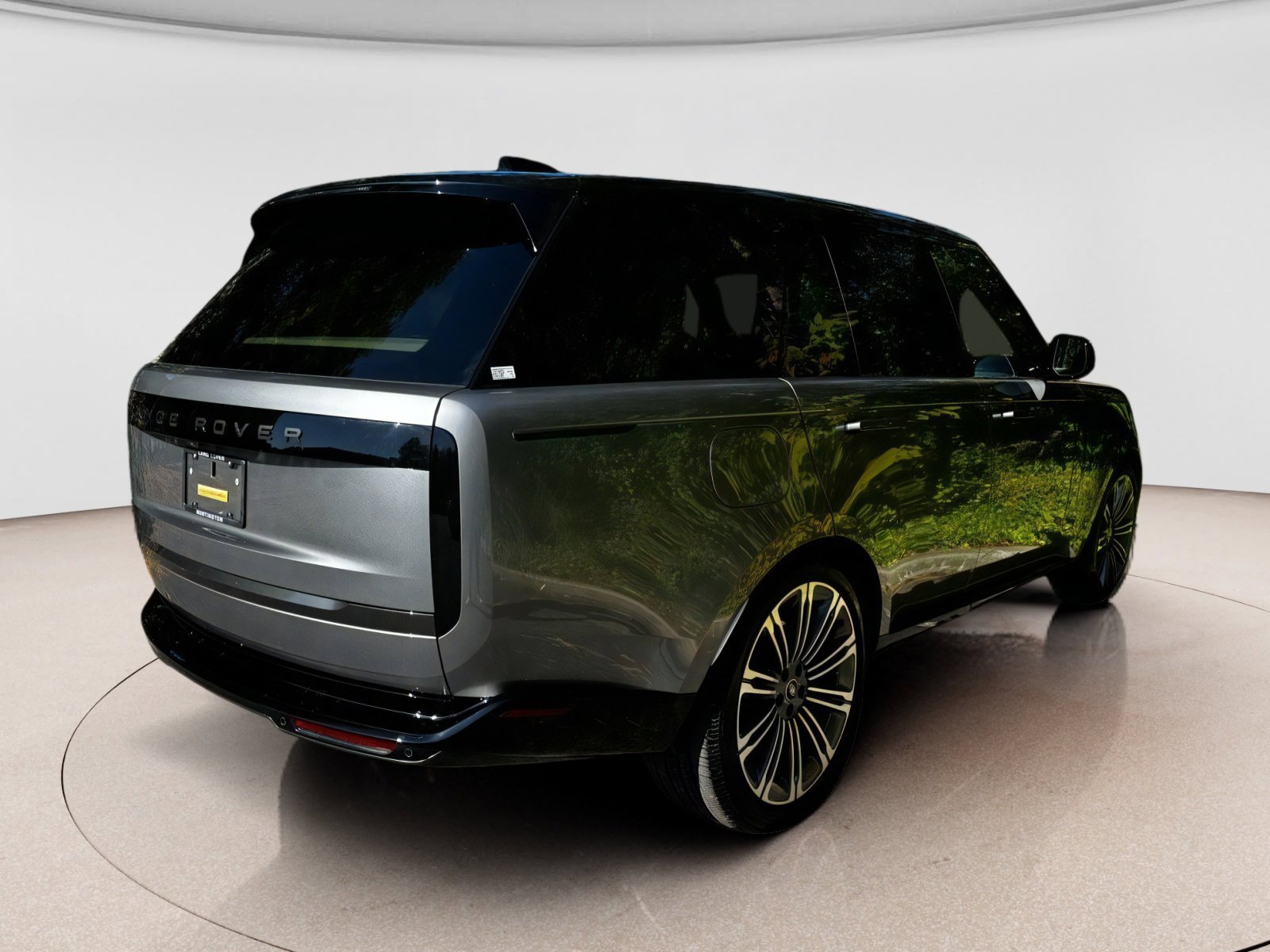 New 2025 Land Rover Range Rover SE image 7