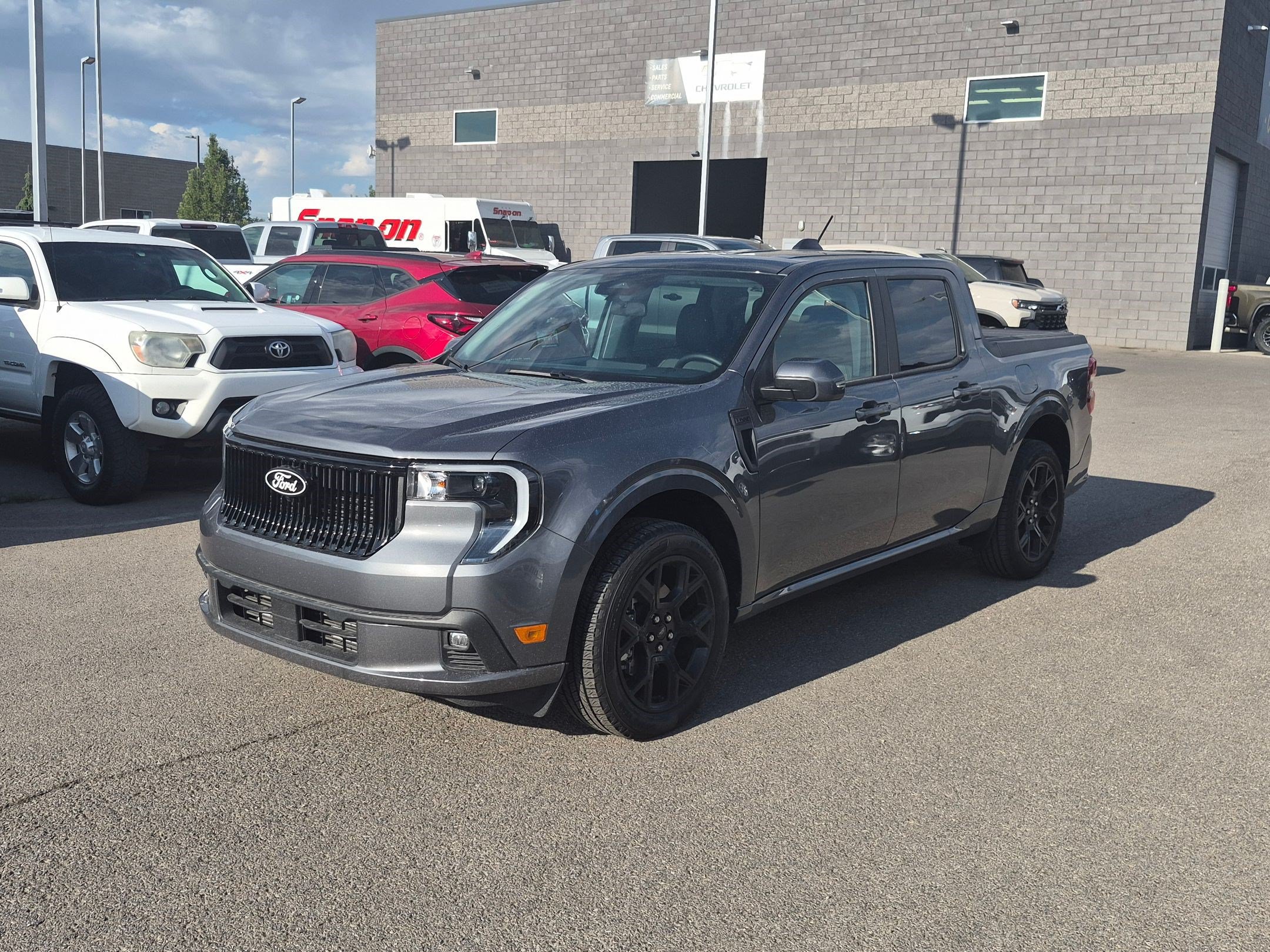 Used 2025 Ford Maverick Lobo AWD/4WD image 8