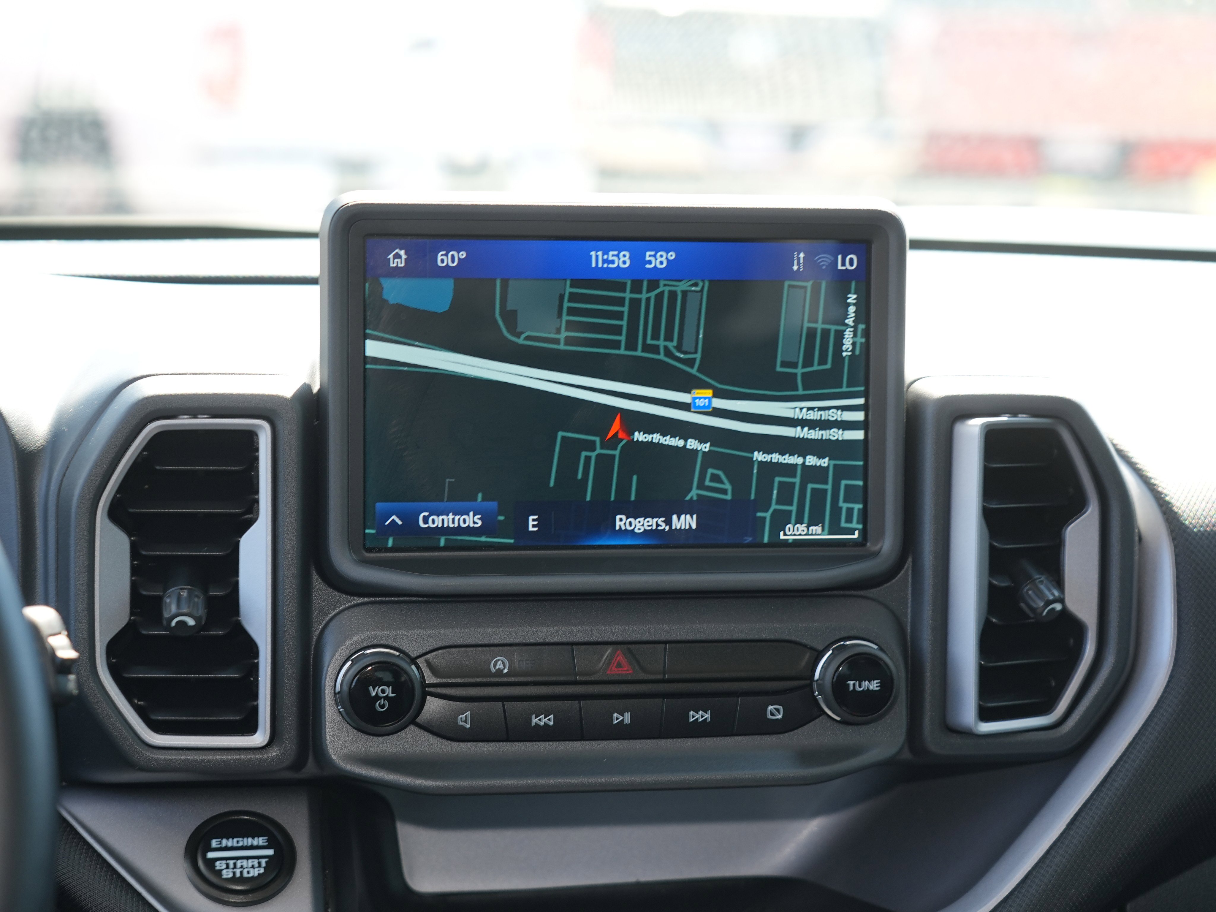 Used 2024 Ford Bronco Sport Outer Banks w/ Tech Package AWD/4WD image 22