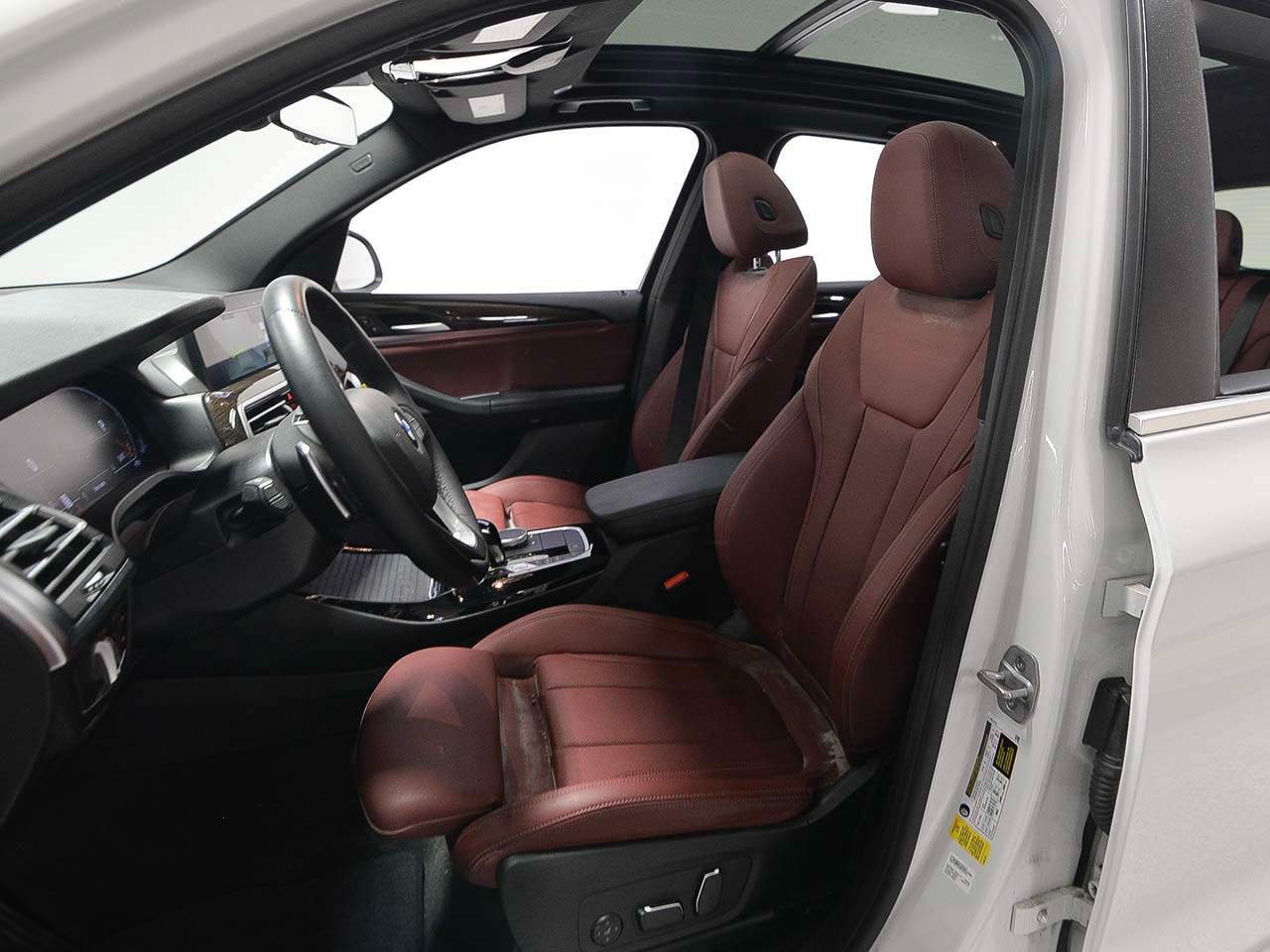 Used 2024 BMW X3 sDrive30i w/ Convenience Package RWD image 8