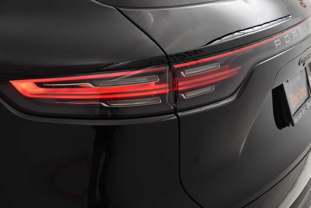 Used 2022 Porsche Cayenne image 13