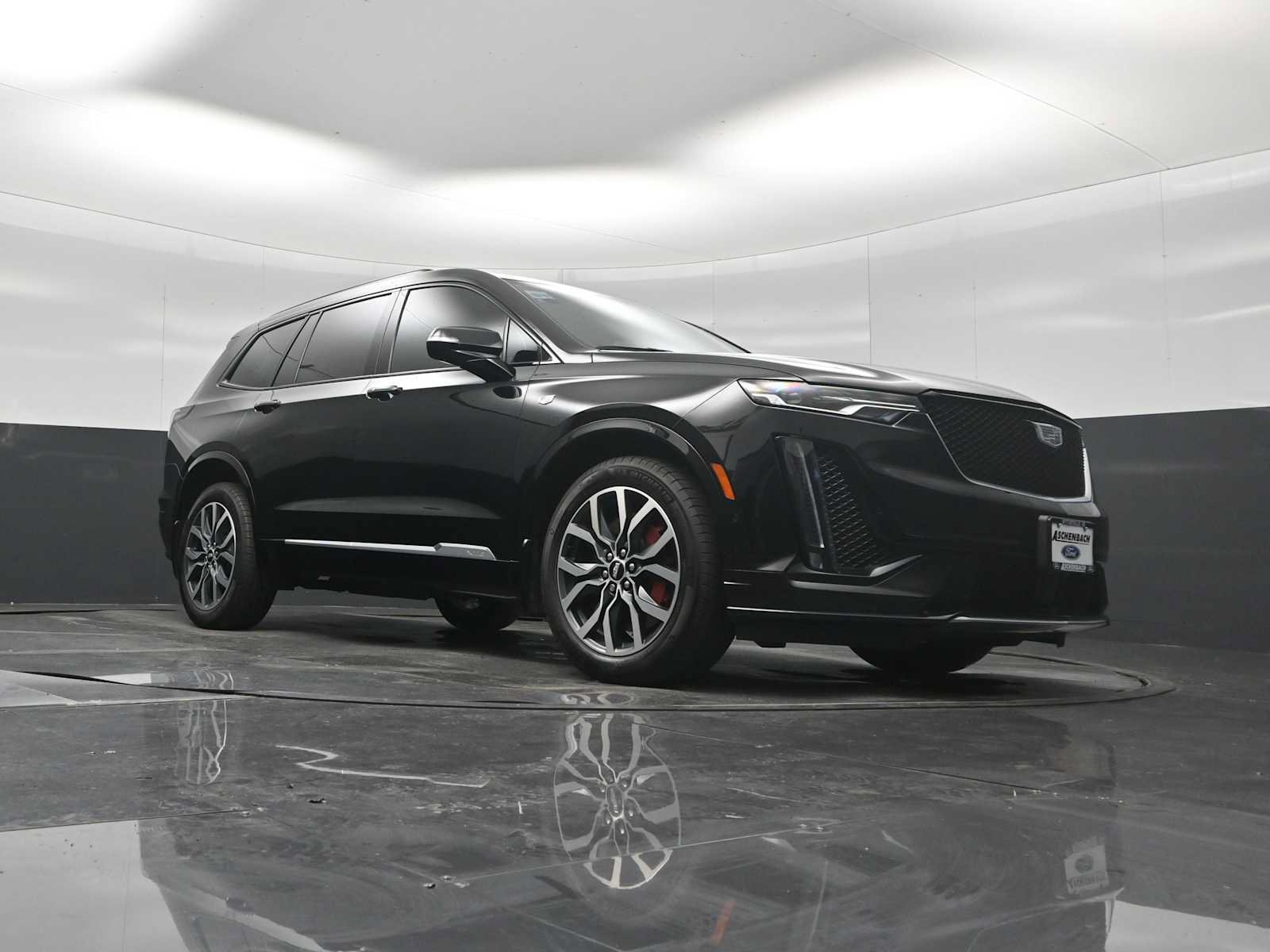 Used 2024 Cadillac XT6 Sport w/ Technology Package AWD/4WD image 31