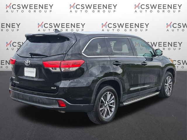 Used 2019 Toyota Highlander XLE FWD image 5