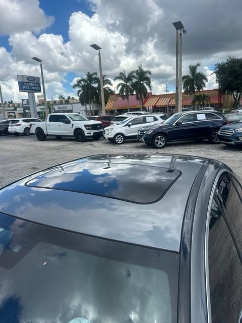 Used 2018 Mercedes-Benz C 300 Sedan image 6