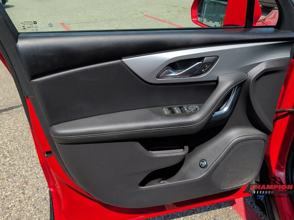 Used 2019 Chevrolet Blazer LT FWD image 13