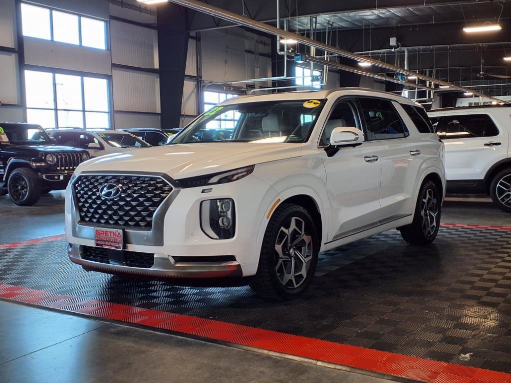 Used 2022 Hyundai Palisade Calligraphy image 3