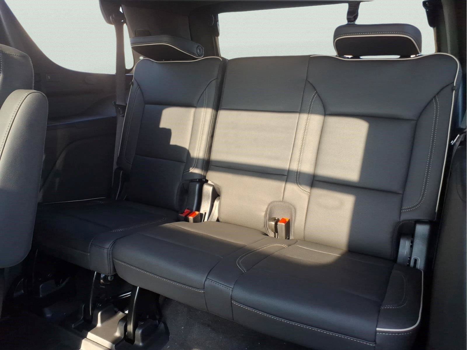 New 2026 Chevrolet Tahoe Premier w/ Sun And Tow Package AWD/4WD image 12