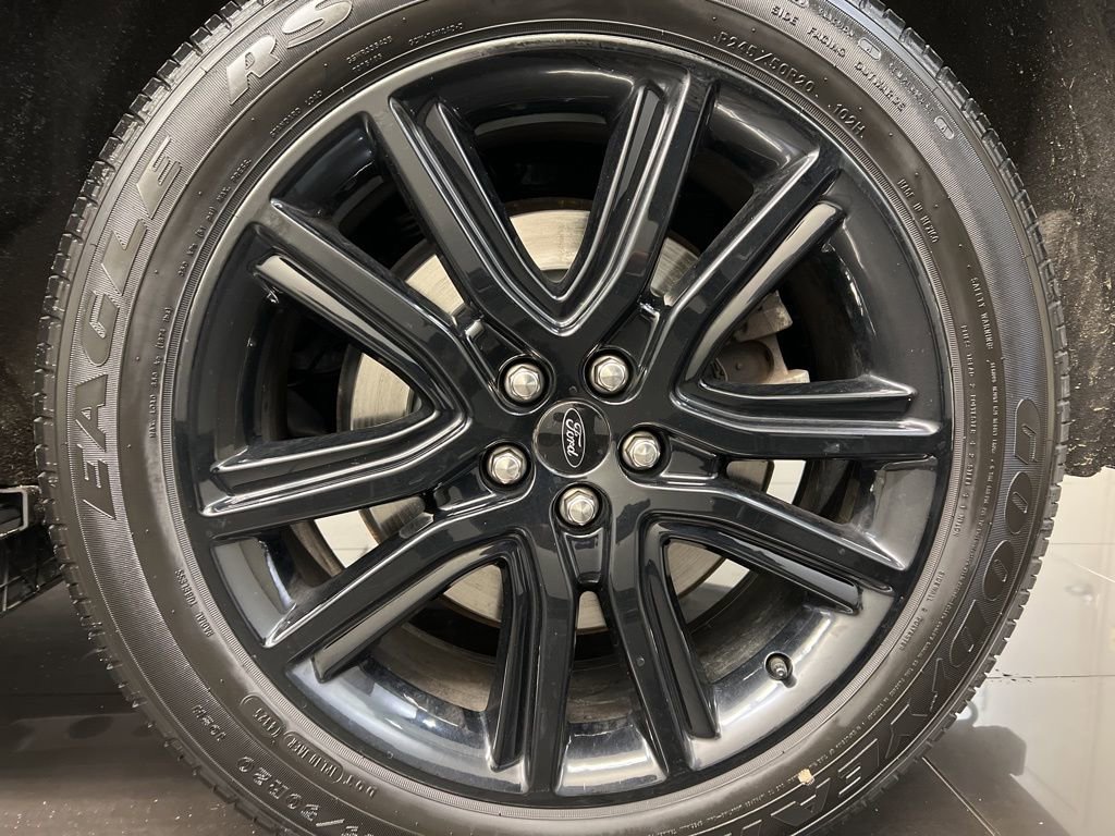 Certified 2022 Ford Edge ST-Line w/ Class II Trailer Tow Package AWD/4WD image 7