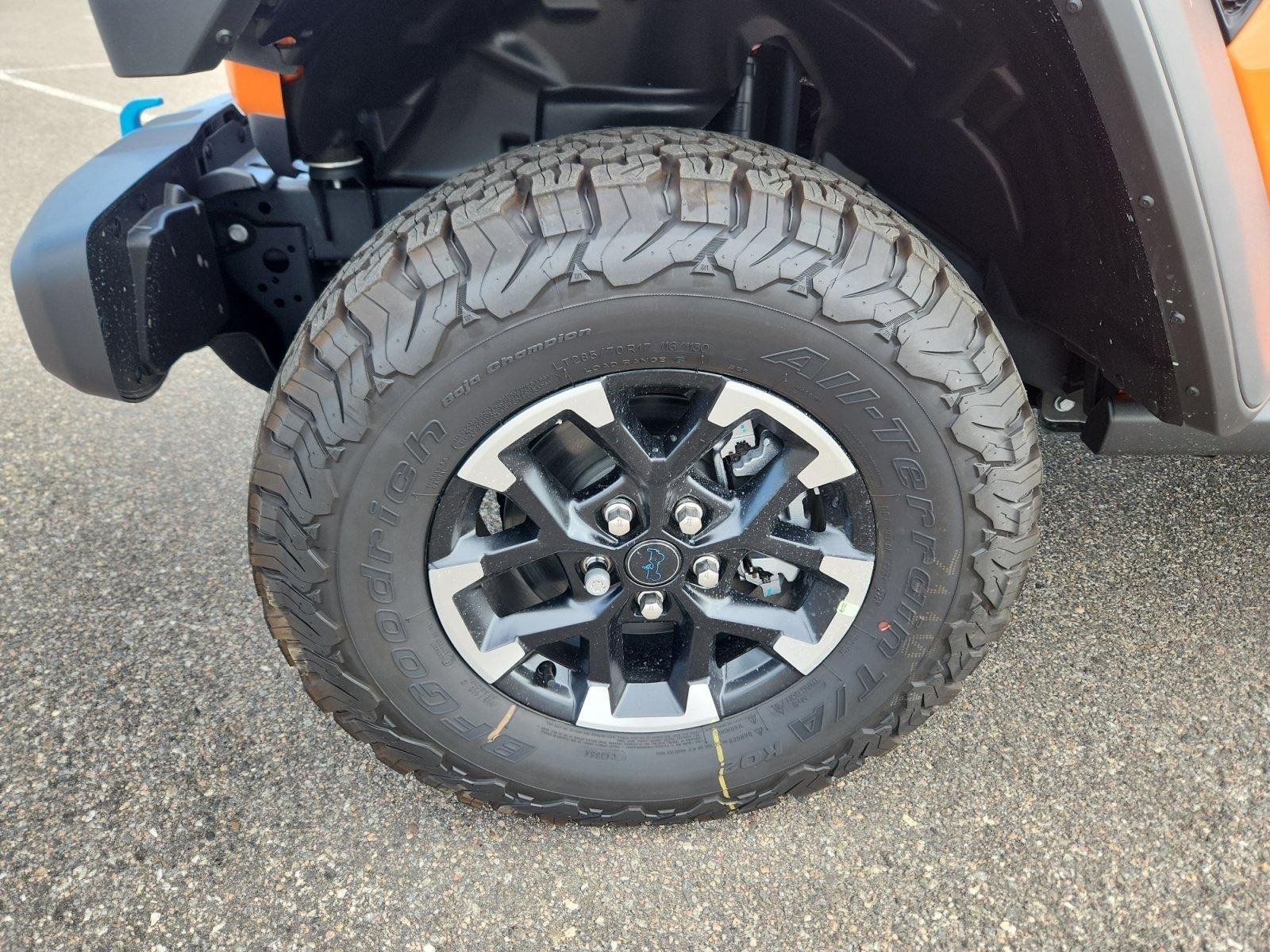 New 2025 Jeep Wrangler Unlimited Rubicon 4xe w/ Convenience Group AWD/4WD image 27