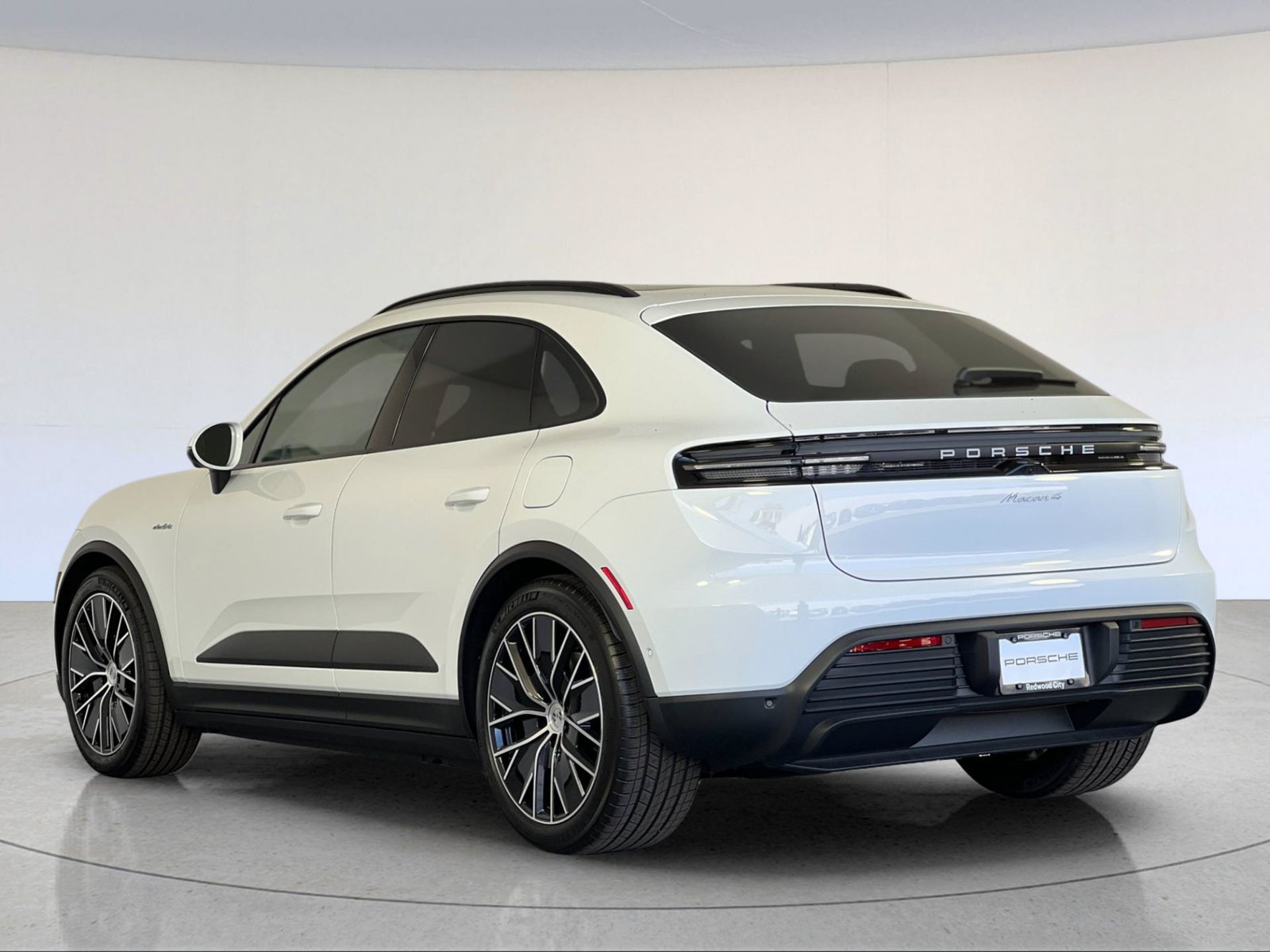 New 2026 Porsche Macan 4 Electric AWD/4WD image 3