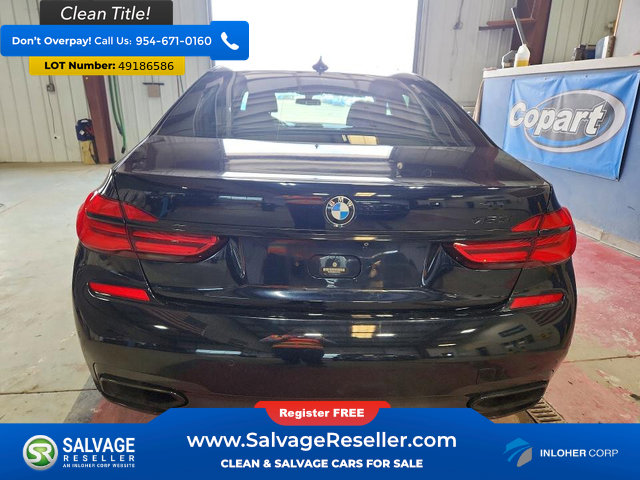 Used 2017 BMW 750i xDrive AWD/4WD image 8