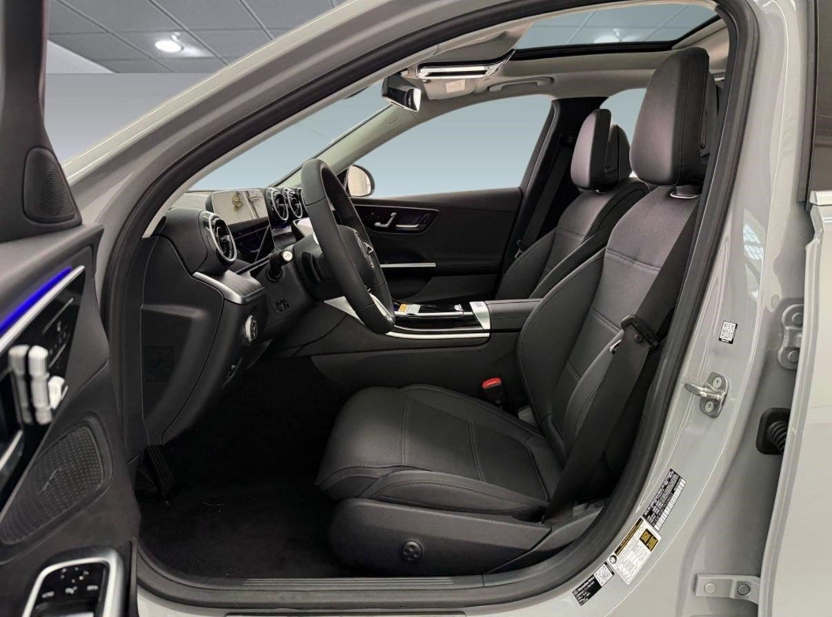 New 2026 Mercedes-Benz C 300 Sedan image 5
