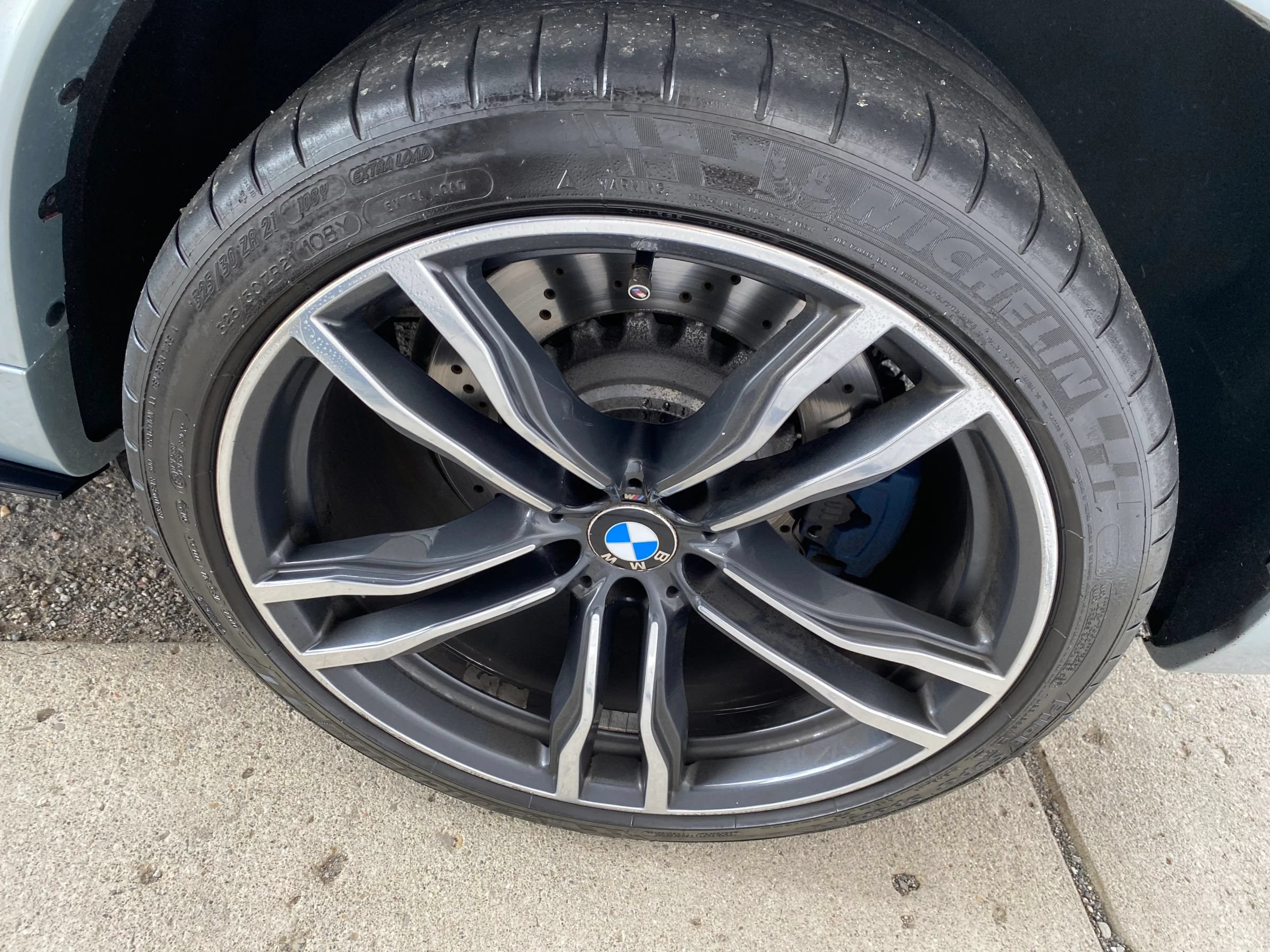 Used 2015 BMW X5 M AWD/4WD image 33