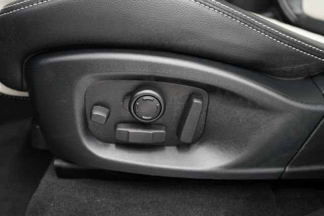 Used 2017 Jaguar F-PACE R-Sport AWD/4WD image 14