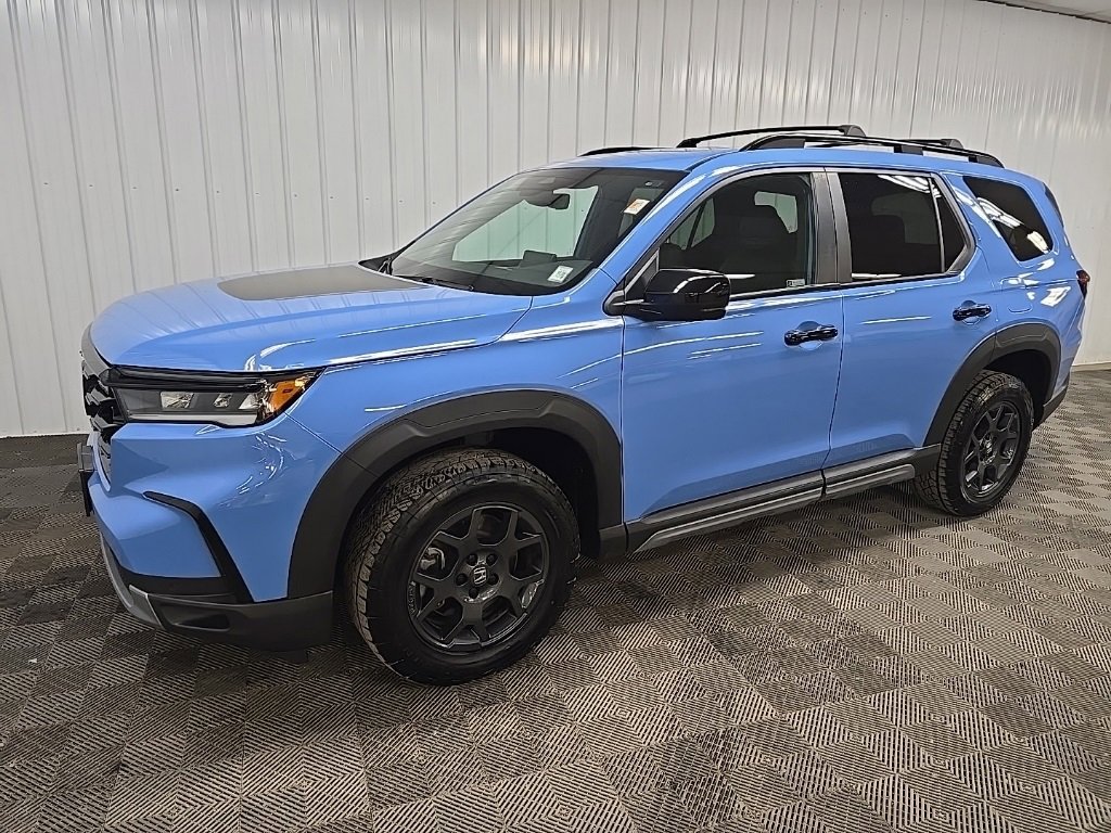 Used 2023 Honda Pilot TrailSport image 6