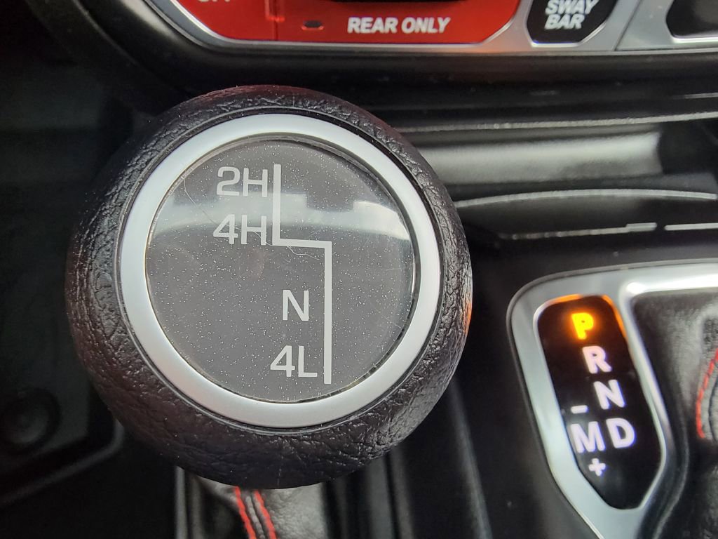 Used 2021 Jeep Gladiator Rubicon w/ Cold Weather Group image 19