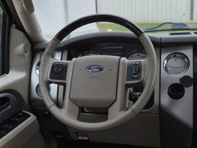 Used 2013 Ford Expedition EL Limited image 17