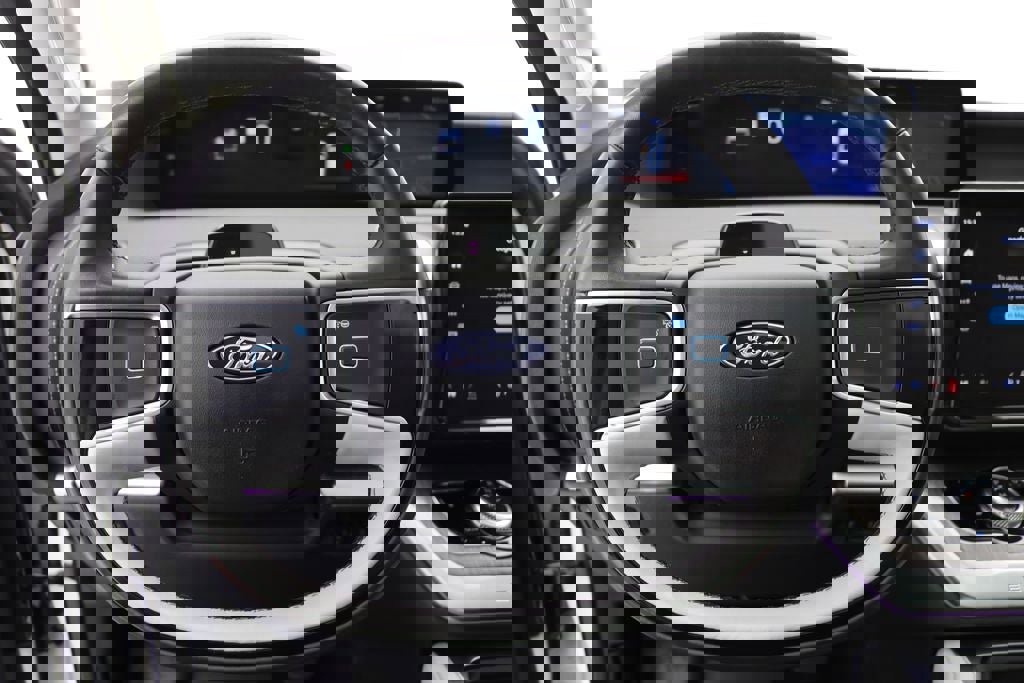 Used 2025 Ford Expedition Max Platinum w/ Platinum Ultimate Package image 21