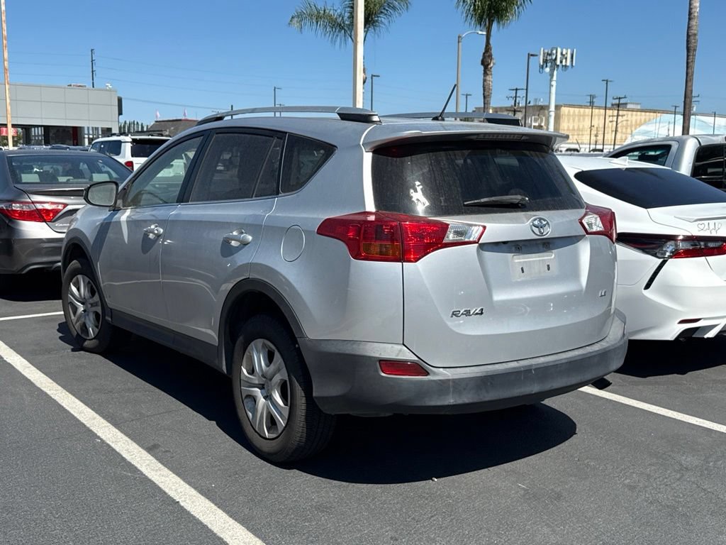 Used 2015 Toyota RAV4 LE FWD image 3