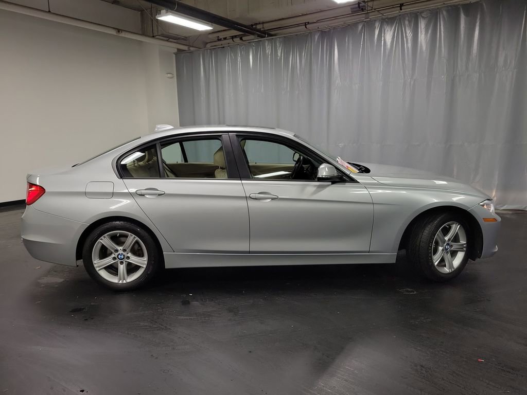 Used 2015 BMW 328i xDrive Sedan w/ Premium Package image 10