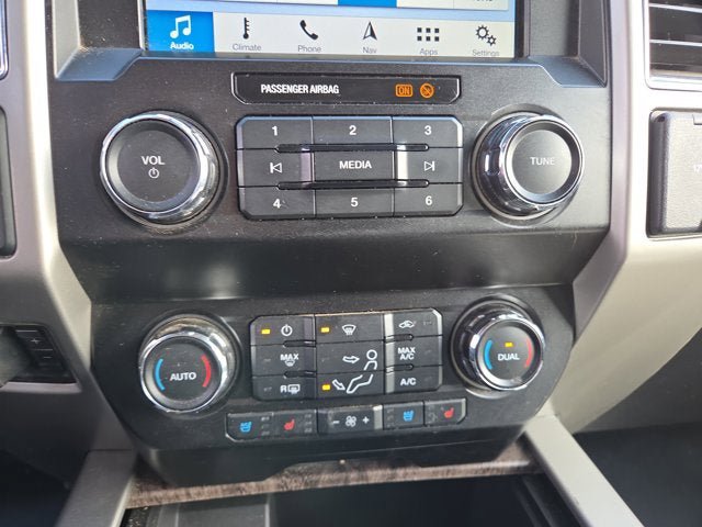 Used 2019 Ford F350 Lariat w/ Chrome Package AWD/4WD image 16