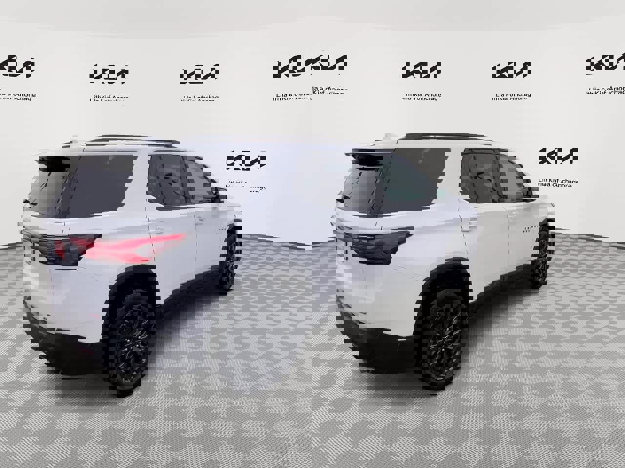 Used 2023 Chevrolet Traverse RS image 8