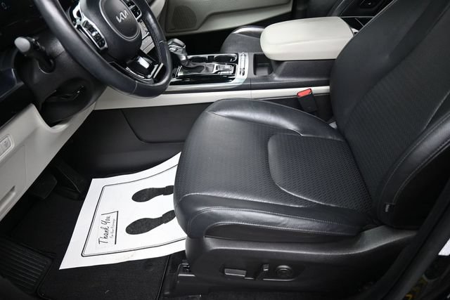 Used 2023 Kia Carnival SX Prestige w/ Paint Protection Package FWD image 15