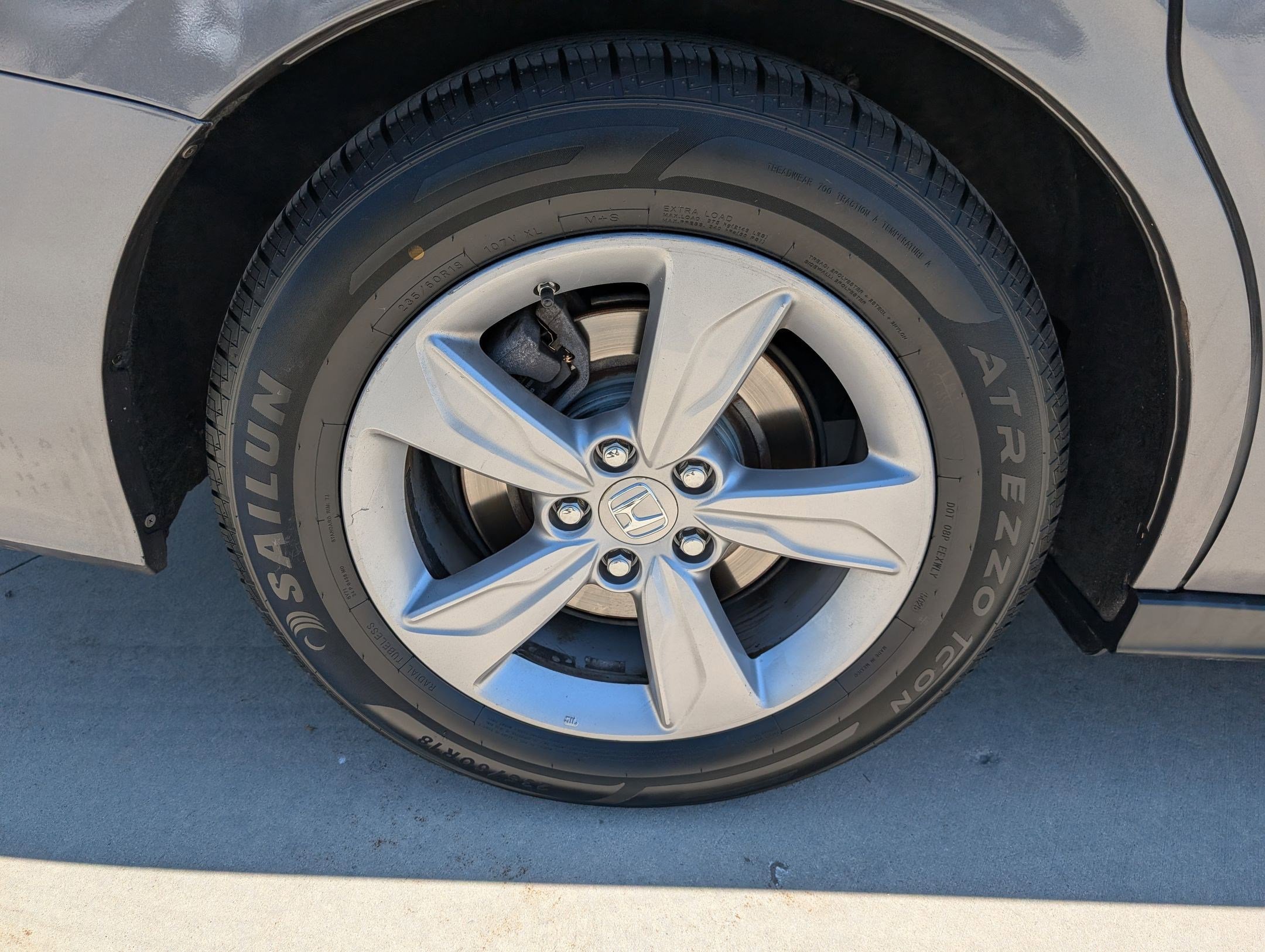 Used 2018 Honda Odyssey EX image 12