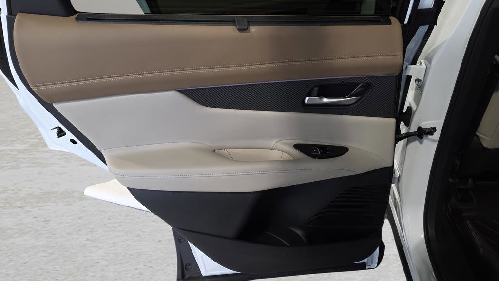 Used 2025 Nissan Murano Platinum image 13