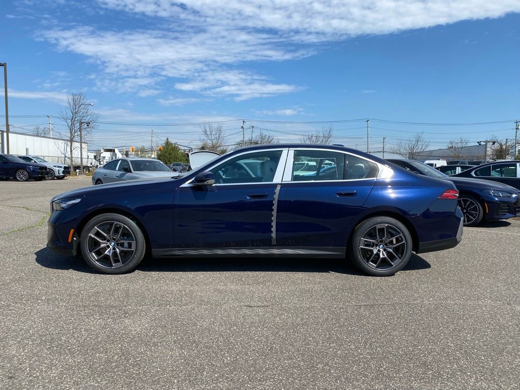 New 2026 BMW 530i xDrive AWD/4WD image 4