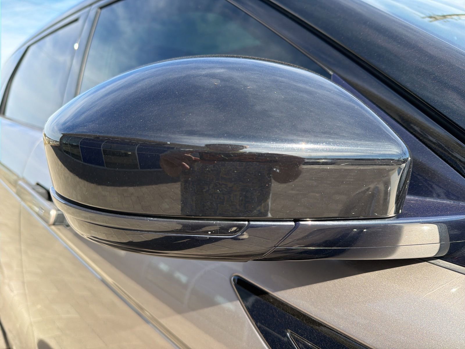 Used 2023 Land Rover Range Rover Evoque R-Dynamic SE image 8