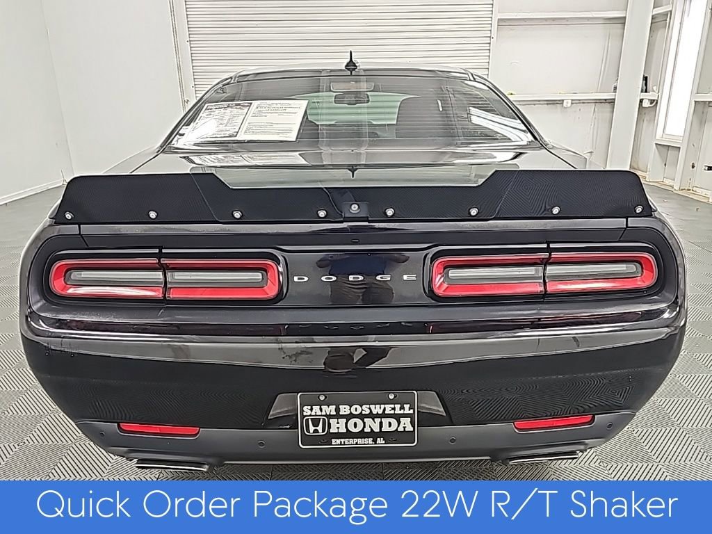 Used 2016 Dodge Challenger R/T image 8