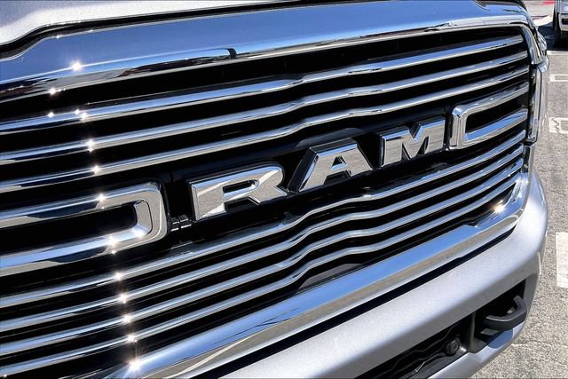 Used 2024 RAM 2500 Laramie AWD/4WD image 30