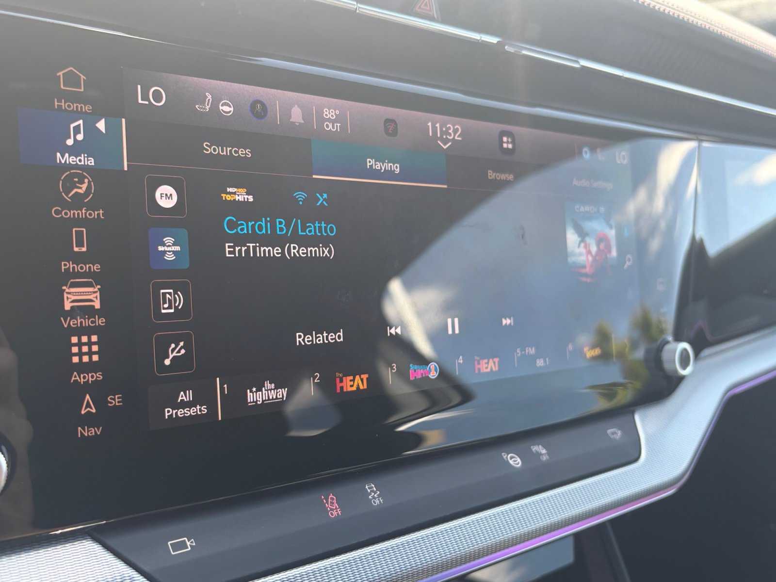 New 2025 Jeep Wagoneer S Launch Edition AWD/4WD image 23