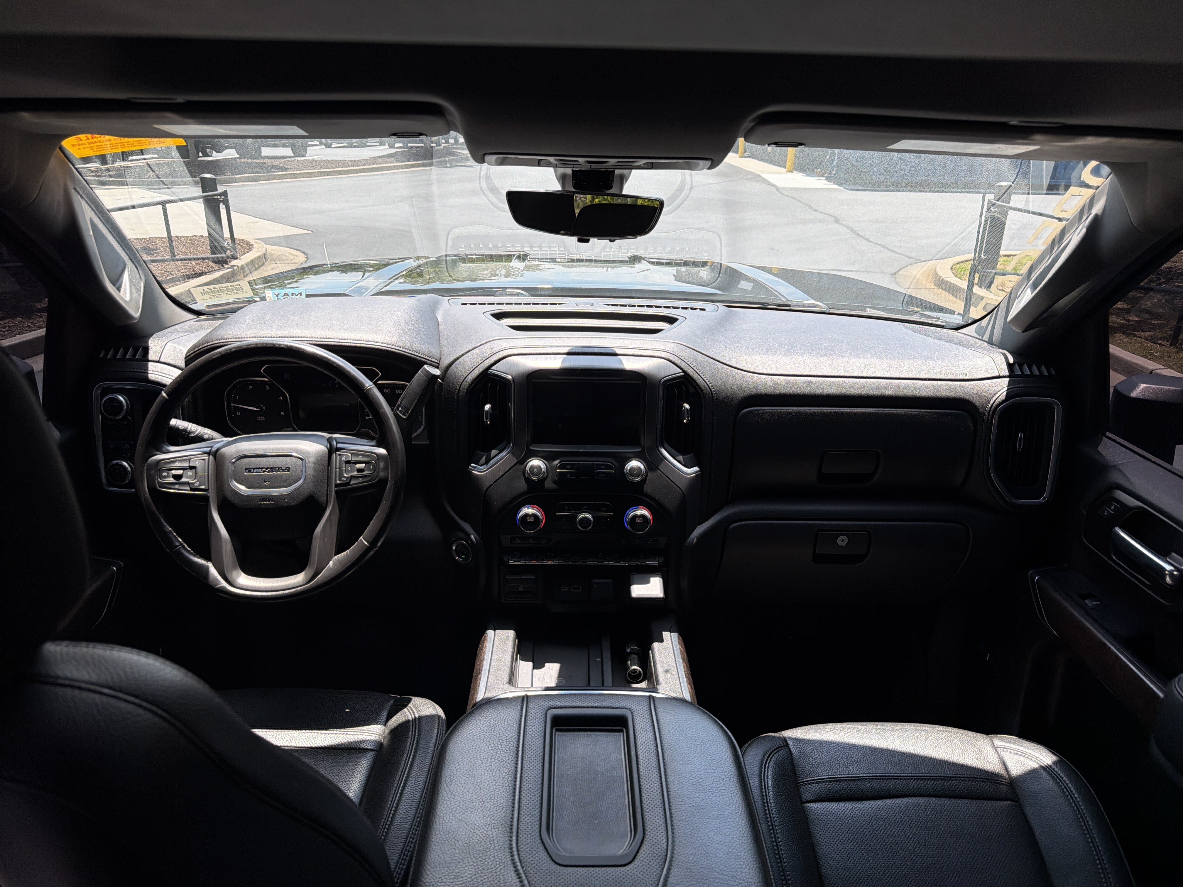 Used 2020 GMC Sierra 3500 Denali w/ Denali Ultimate Package AWD/4WD image 18