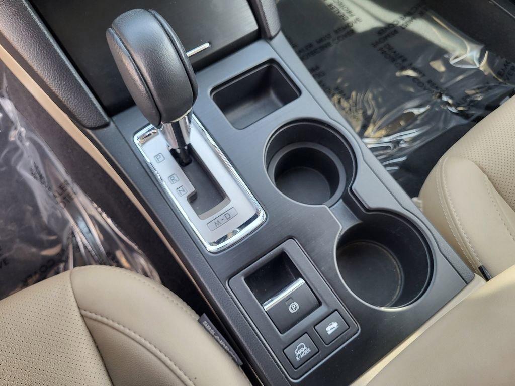 Used 2016 Subaru Outback 3.6R Limited image 25