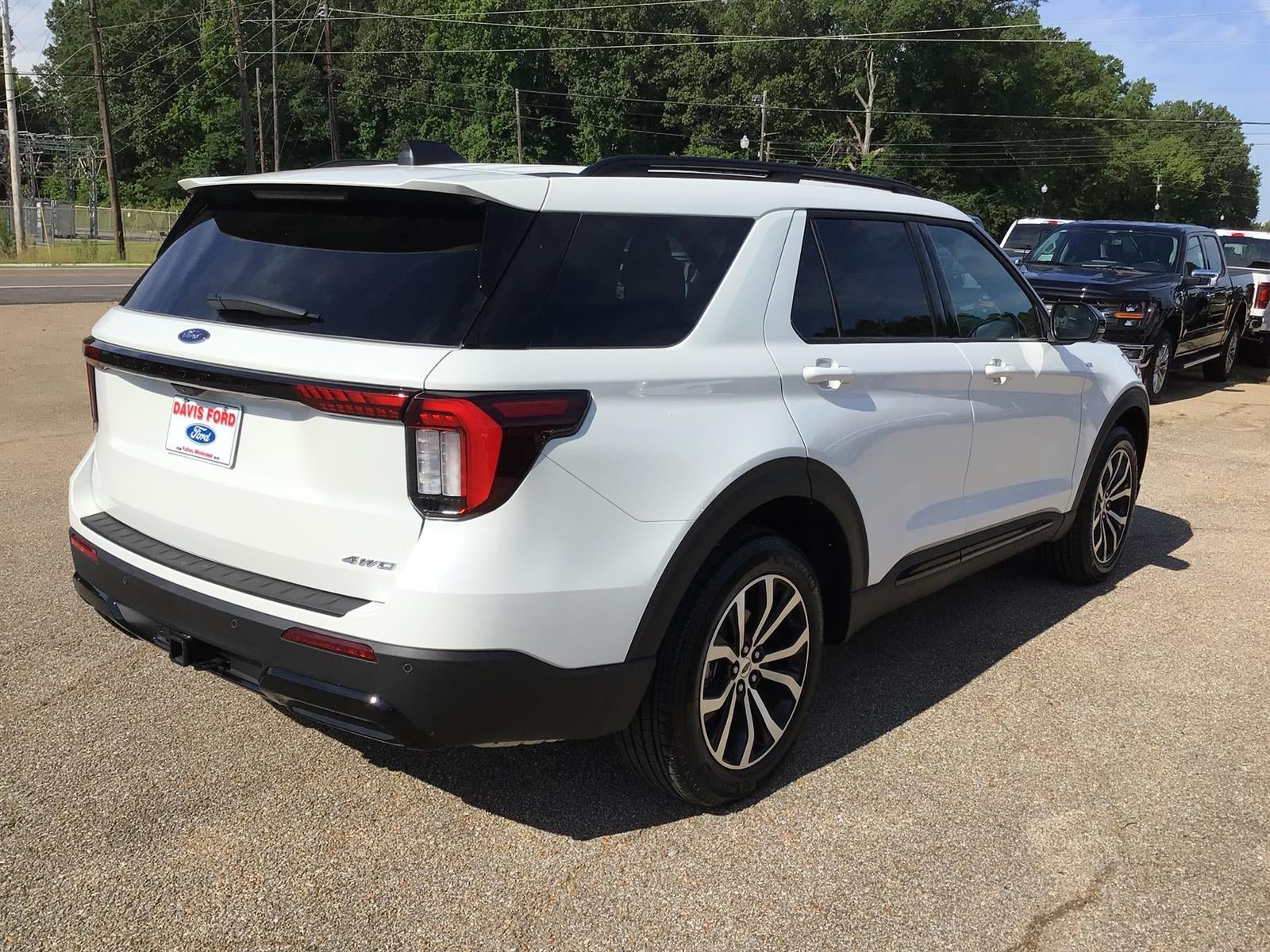 New 2026 Ford Explorer ST-Line AWD/4WD image 8